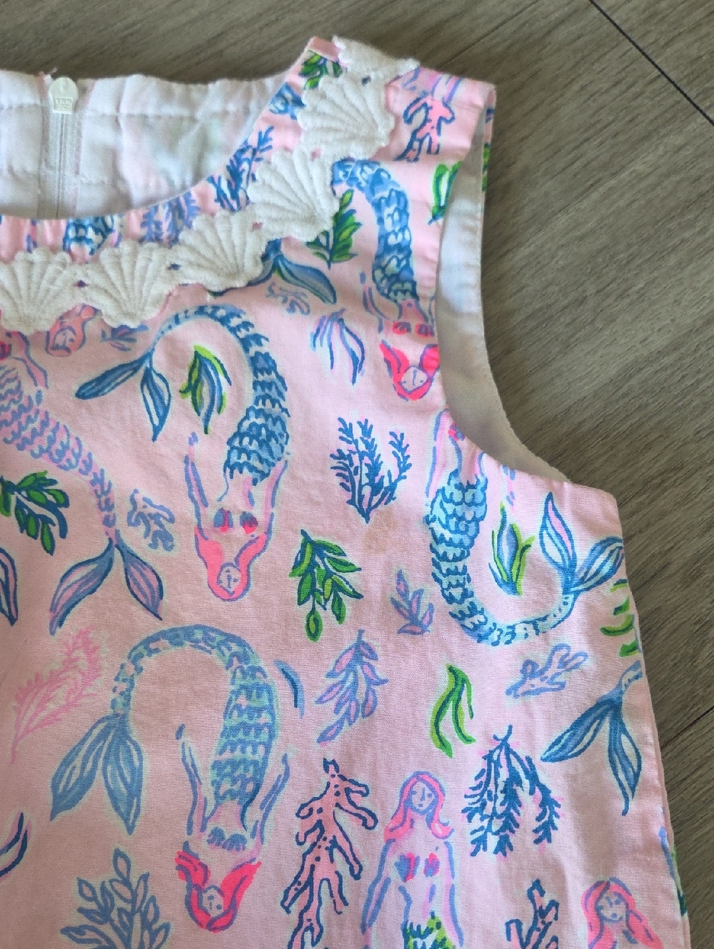 Little Lilly Pulitzer. Size 4. Mermaid Print. Shift Dress. ๐ง๐ปโโ๏ธ - Picture 6 of 13